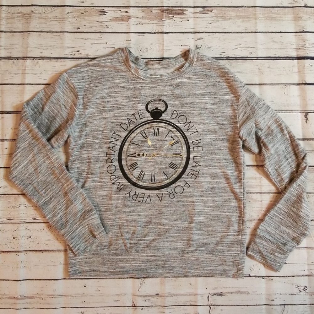 Disney | Graphic Pullover Size Large